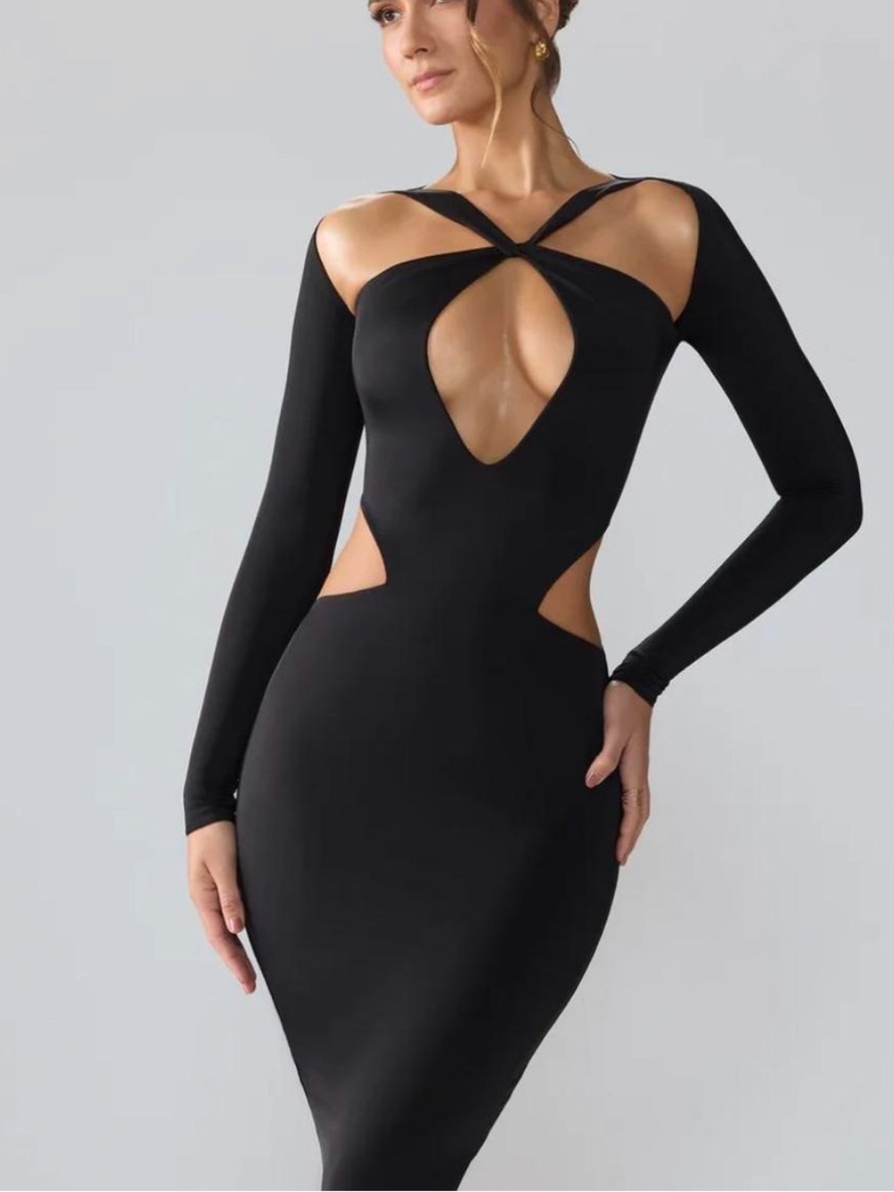 TINDRA Dress Oh Polly Black Long-Sleeve Cutout Bodycon